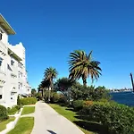 Cp007 - Cremorne Point Paradise Ferry At Your Doorstep