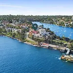 Cp007 - Cremorne Point Paradise Ferry At Your Doorstep